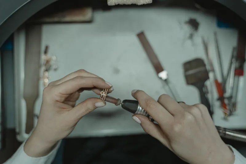 Returning to the Source: Why Independent British Jewellers Are Winning Back Our Hearts and High Streets