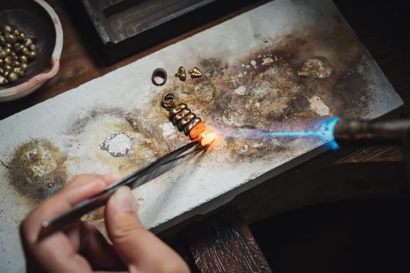 What Your Metal Says About You: The Quiet Eloquence of Alloy in Handcrafted Jewellery
